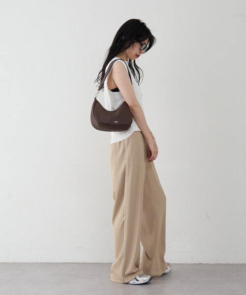 RUSSET　✳️新品未使用✳️　ショルダーバッグ　グレー系 russet グレー レザー ショルダーバッグ 新品未使用（角スレあり