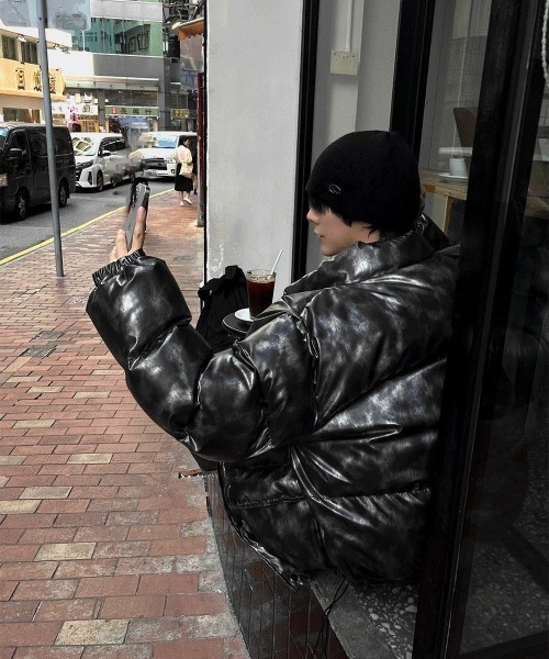 (美品)COSYHARU(コシハル) ダウン黒色 Mサイズ 韓国コーデ アウター 即完売」COSYHARU コシハル ダウン Glossy Black M 美品 - メルカリ