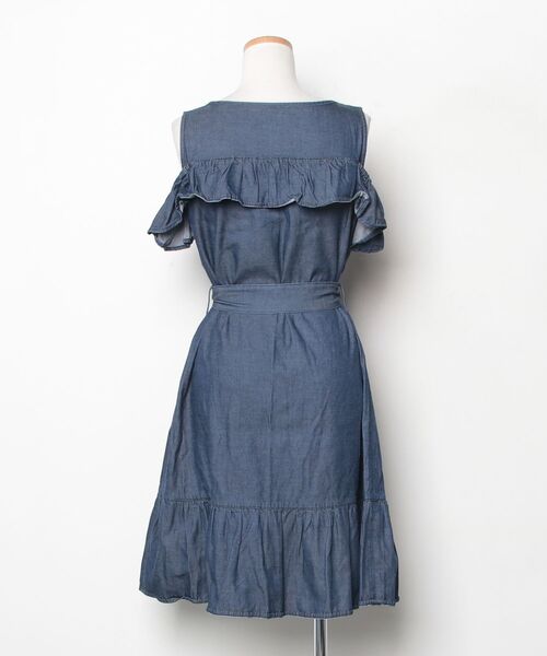 BLUE LABEL CRESTBRIDGE（ブルーレーベルクレストブリッジ