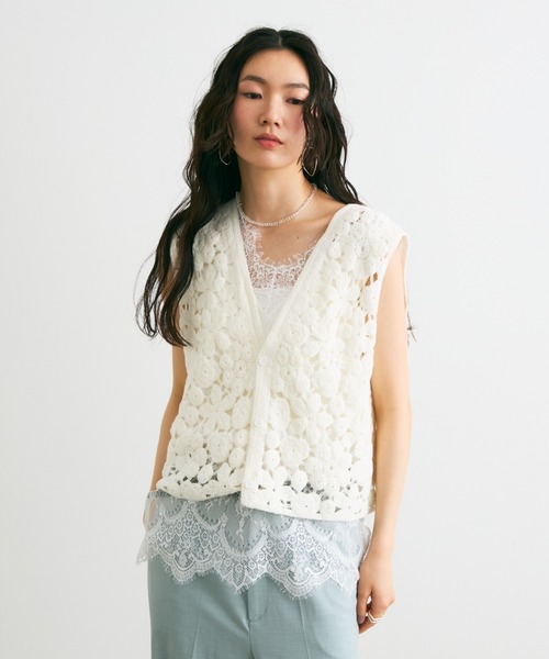 アルベロベロ　オレボレブラ　アイボリー 花柄レースベスト　ジレ　ベスト　美品 ベスト ジレ フローラルモチーフクロシェレースベスト レディース