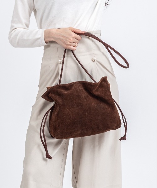 AULENTTI（オウレンティ） ショルダーバッグ バッグ 「AULENTTI