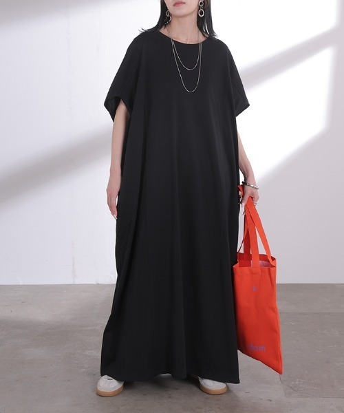 A.P.C. golf 半袖ワンピース　インナーパンツ付き　新品未使用 HUG.U（ハグユー） ワンピース 半袖 「アセナイン」 汗ジミ軽減 変形T