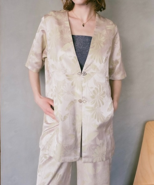 sahara MARTE ジャガード コート sahara コート アウター Satin Jacquard Collarless Jacket