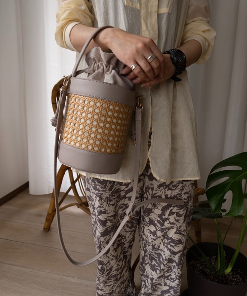 SHE HER HERS ショルダーバッグ バッグ バンブー切替バケット