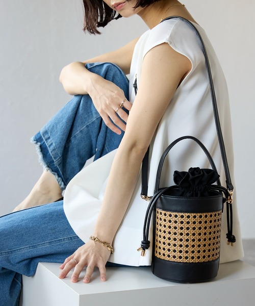 SHE HER HER HERS ショルダーバッグ バッグ バンブー切替バケット 