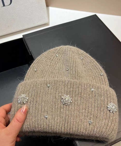 Sibra（シブラ） ニット帽 ニットキャップ ジュエルポイントふわふわ