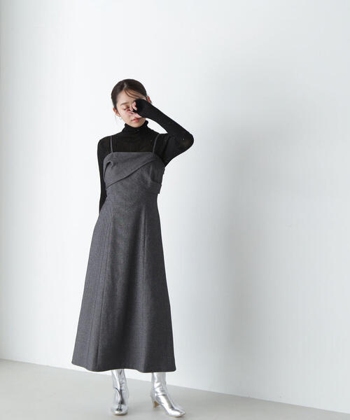 「NATURAL BEAUTY BASIC」 キャミソールワンピース SMALL グレー レディースの画像
