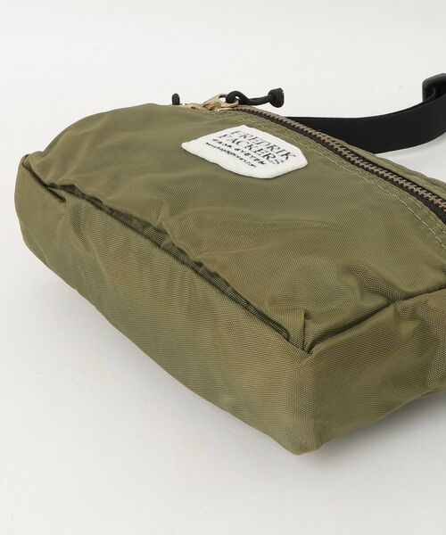 「FREDRIK PACKERS」 ワンポイントショルダーバッグ - グリーン メンズ_画像3