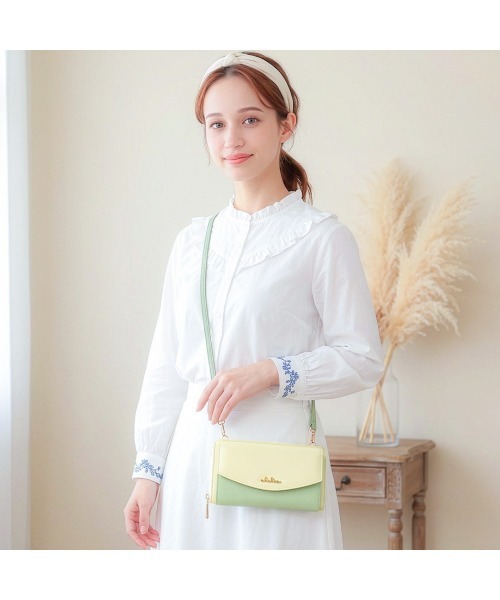 Clelia（クレリア） 長財布 財布 タッセルチャーム付きお財布