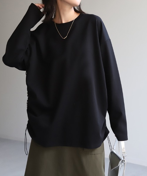 新品未使用タグ付ジャスグリッティー　ドロストレイヤードカットソー HUG.U（ハグユー） tシャツ 裾ドロストロンTカットソー レディース