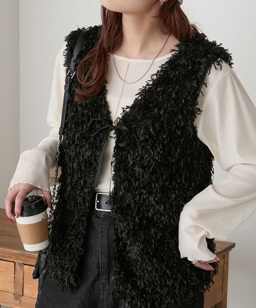 美品　Chesty　　2wayベスト　フォックスファー　黒　バックフリル BONLECILL ベスト ジレ 2wayフリンジファーロングベスト