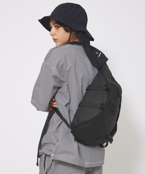 SML デイバック リュック 「SML /エスエムエル 」TECH SHOULDER BAG