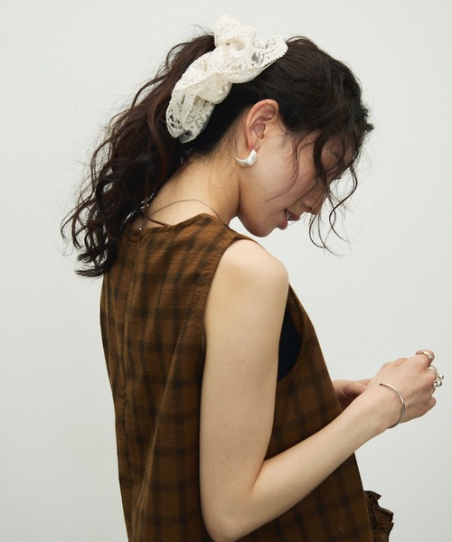 シュシュ Tulle double frill scrunchie / チュールダブルフリル