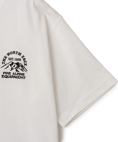 【海外限定・関税送料込み】The North Face Mountain T-Shirt The North Face Mountain Line T-Shirt - Nevisport