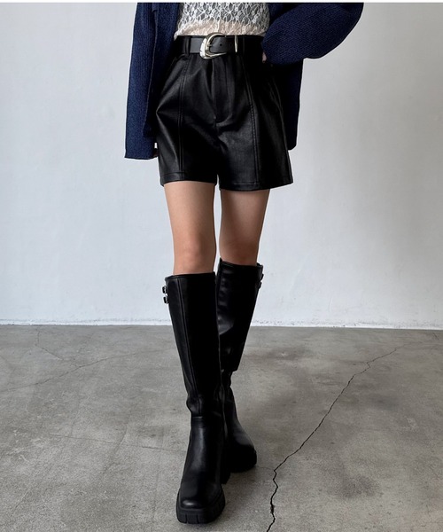 PAGEBOY（ページボーイ） パンツ フェイクレザーショートパンツ
