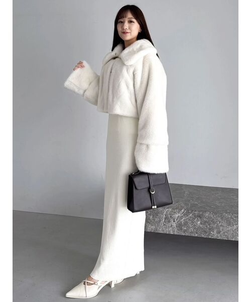 M me eme オフショルファープリーツワンピース 白 M me eme オフショルファープリーツワンピース 白 - メルカリ