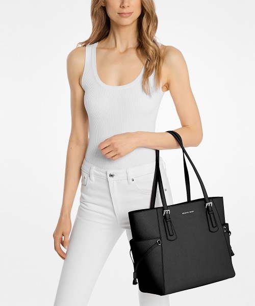 「MICHAEL KORS」 トートバッグ FREE ブラック レディースの画像
