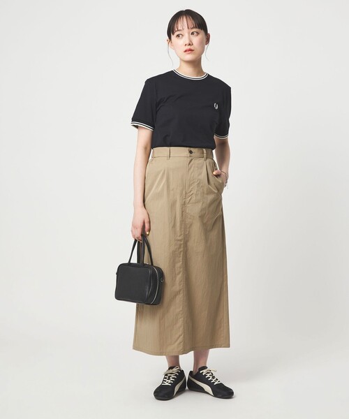 スカート グロッシー スカートの画像