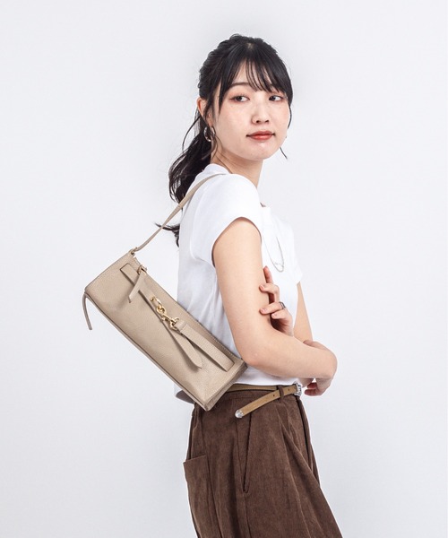 AULENTTI（オウレンティ） ショルダーバッグ バッグ 「AULENTTI