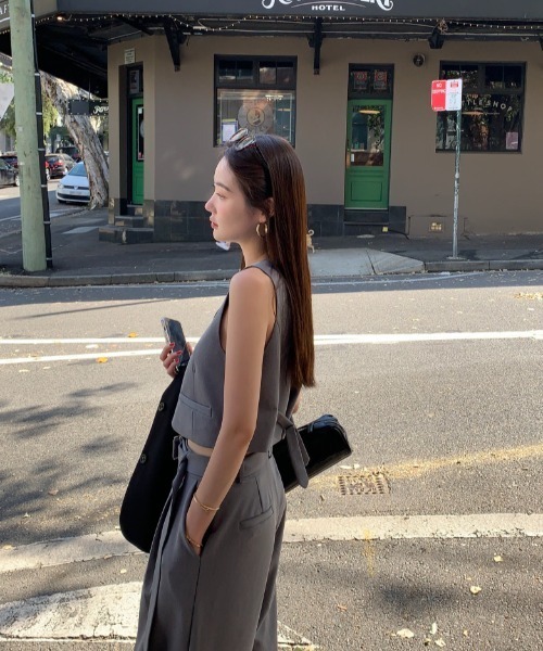 Aelina セットアップ ノースリーブベスト＆ハイウエストワイドパンツ