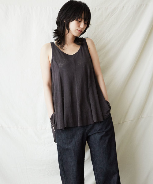 トップス ikkuna flared-sleeve t-shirt IKKUNA（イクナ） tシャツ Tシャツ flared tank-top レディース