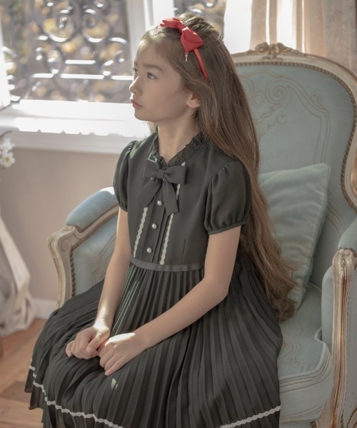 【華やかに引き立てるリボン♪】CHANEL カチューシャ Catherine Cottage カチューシャ キーチャーム付きリボン