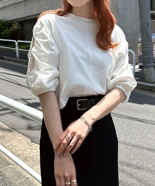 OHGA 半袖 トップス ホワイト HOSOMIE Freesia tシャツ 半袖 袖スリットオープンショートトップス レディース