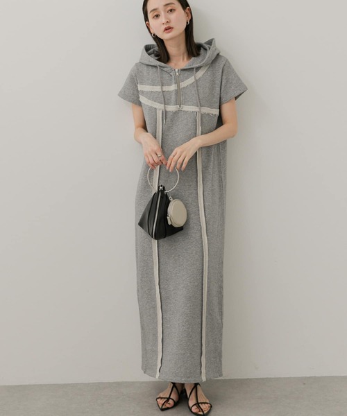 アーバンリサーチ　ワンピース　美品 楽天市場】MIXフラワープリントコットンワンピース／アーバン