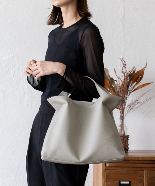 本革☺︎2wayスクエアバッグ☺︎新品 VitaFelice（ヴィータフェリーチェ） ボストンバッグ 本革2wayスクエア