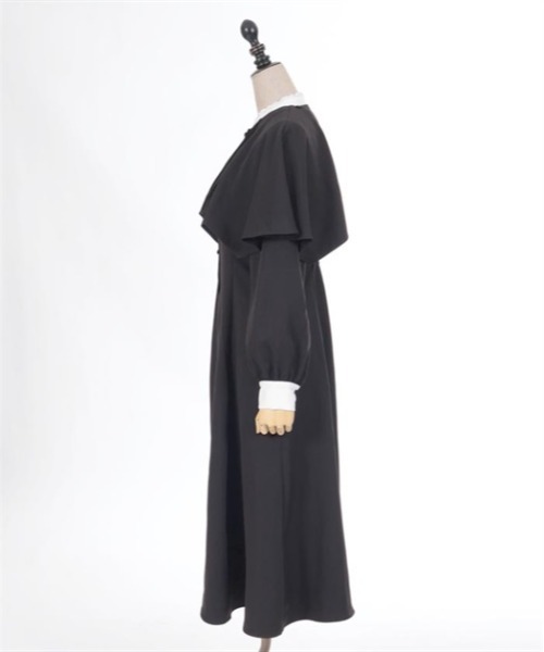 axes femme POETIQUE ワンピース ケープ付ロングシスター