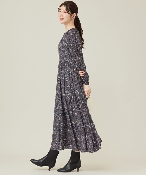 【新品　未使用】 any sis　ペイントタッチフラワー ワンピース any SiS ワンピース 「BAILA12月号掲載・貴島明日香さんコラボ