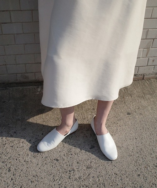 CLANE（クラネ） パンプス SIDE CUT STACKED HEEL FLAT SHOES