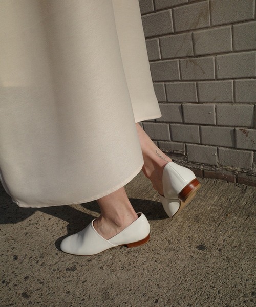 CLANE（クラネ） パンプス SIDE CUT STACKED HEEL FLAT SHOES