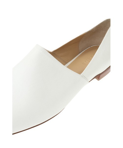 CLANE（クラネ） パンプス SIDE CUT STACKED HEEL FLAT SHOES