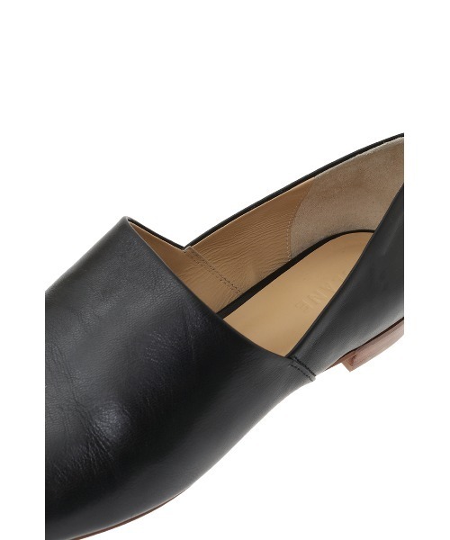CLANE（クラネ） パンプス SIDE CUT STACKED HEEL FLAT SHOES