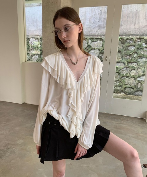 chuclla（チュクラ） tシャツ 「LONSLAN」Vネックラッフルトップス