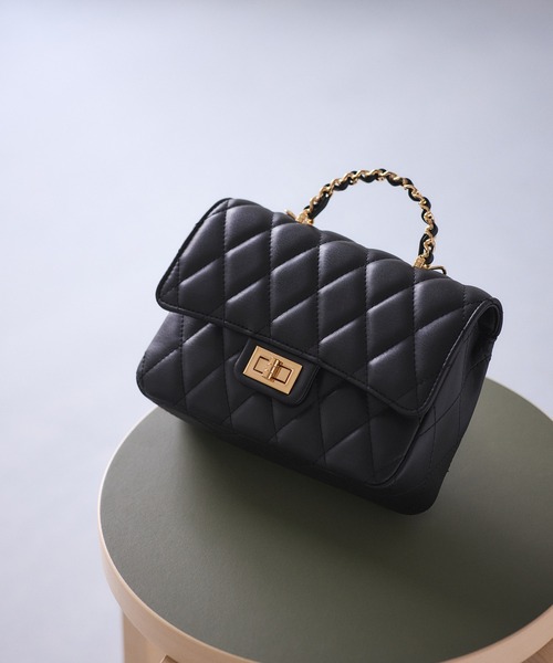 キルティングバッグ　ゴールドチェーン ショルダーバッグ　ブラック　2way VIS（ビス） ショルダーバッグ バッグ チェーンハンドルキルティング