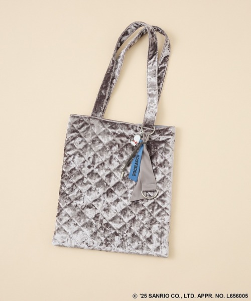 sanrio（サンリオ） トートバッグ チャーム付きベロアバック