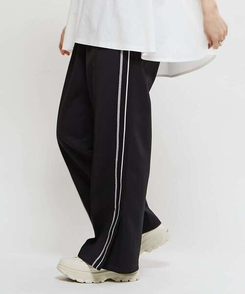 CONVERSE TOKYO パンツ SIDE LINE LOOSE TRACK PANTS レディース