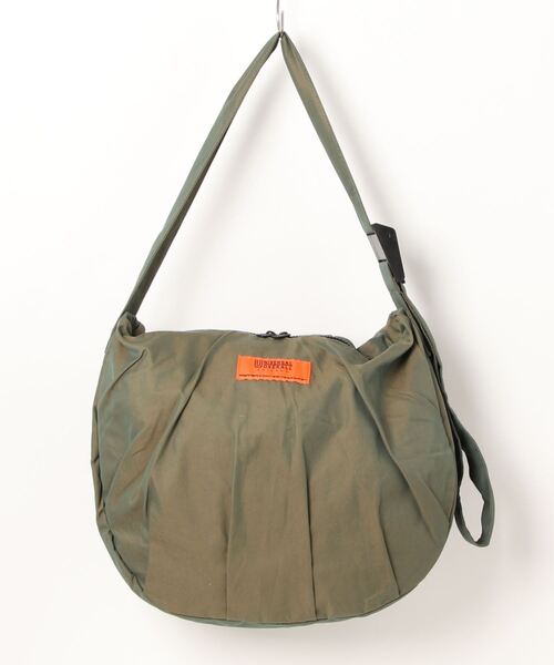 「UNIVERSAL OVERALL」 メッセンジャーバッグ ONESIZE ブラック レディース_画像9