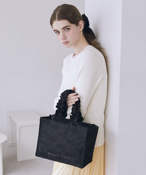 Maison de FLEUR（メゾンドフルール） トートバッグ レースフリル