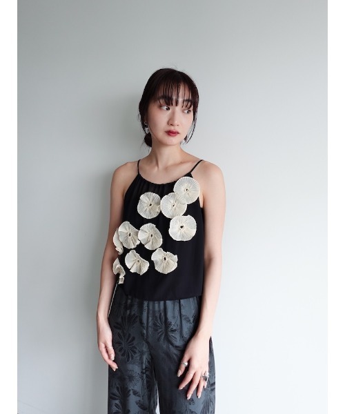 sahara（サハラ） キャミソール Drawstring Flower Motif Camisole