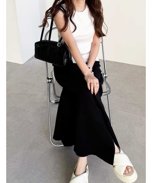 GeeRA（ジーラ） タンクトップ ノースリーブ ロゴプレートデザインリブ