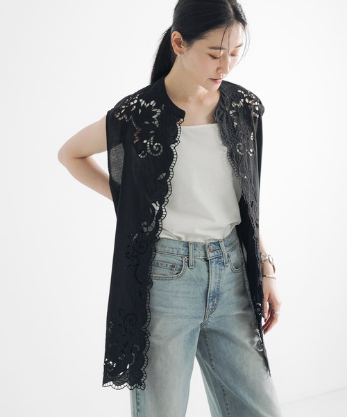 美品 BODY LINE 十字架チェーンジレ ベスト 黒 サイズF*ZC875 2764 黒ベスト ジレ Fサイズ レイヤー 蝶刺繍 ビーズ 裏地有