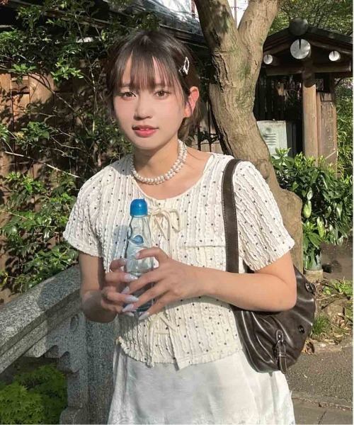 AS KNOW AS（アズノゥアズ） tシャツ 半袖レースアップリボン 花柄