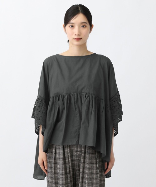 美品✨24SS Plantation リネンキャンバス ノーカラーブラウス 黒 セール】 ギャザーリボンブラウス （シャツ・ブラウス