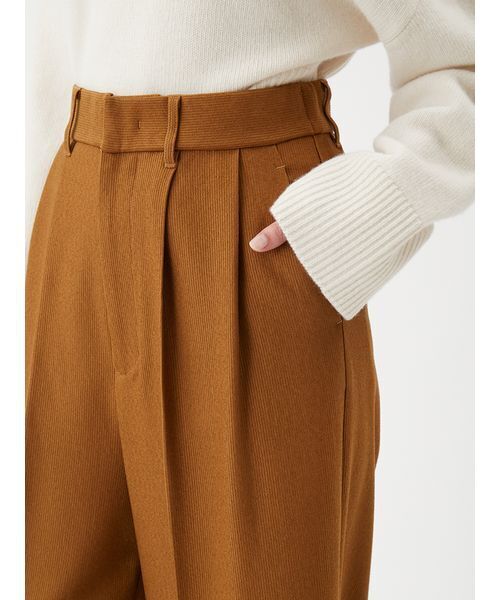 Mila Owen（ミラオーウェン） パンツ コーデュロイライク2タックワイド