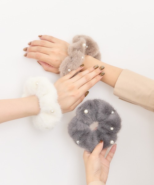 Heartdance（ハートダンス） シュシュ ランダムパールファーシュシュ