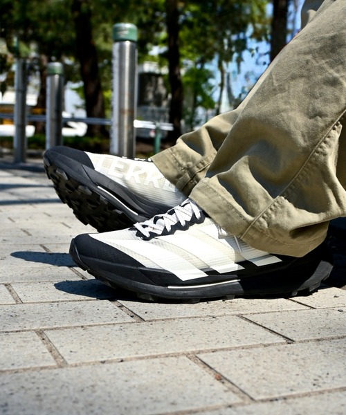 adidas（アディダス） スニーカー 「BILLY'S EXCLUSIVE」TERREX