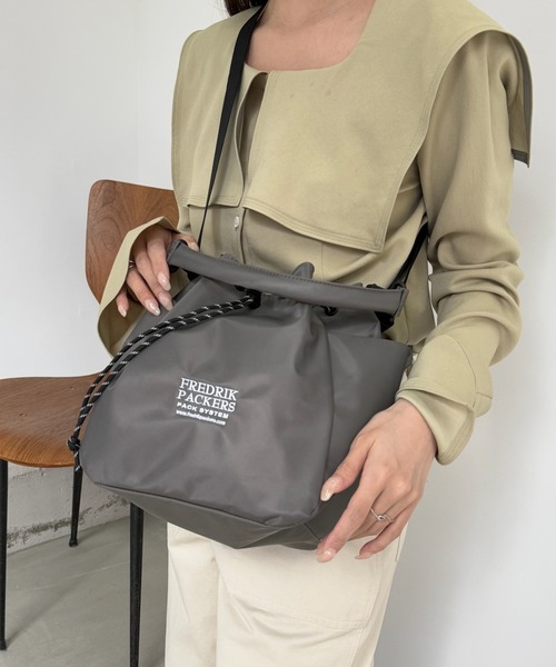 FREDRIK PACKERS（フレドリックパッカーズ） ショルダーバッグ バッグ